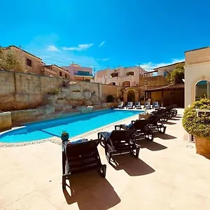 https://velver-mansion-malta-luxury-villa-with-pool.hotelssaintjulians.com