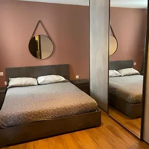 https://airport-double-bedroom-private-ensuite-bathroom.hotelssaintjulians.com